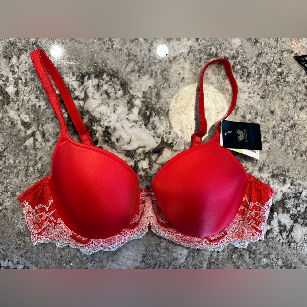 NWT - 36B Wacoal red with lace bra
